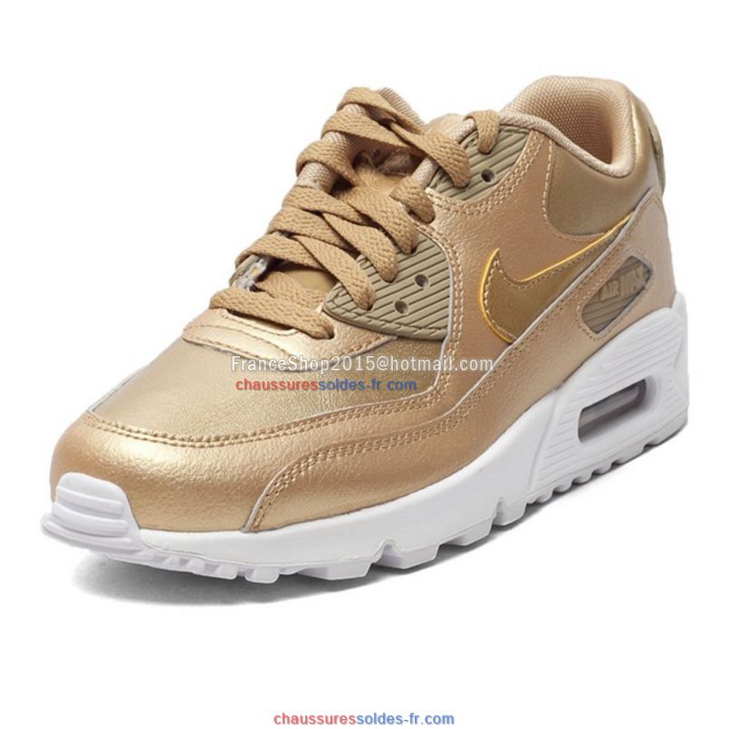 basket nike doré femme